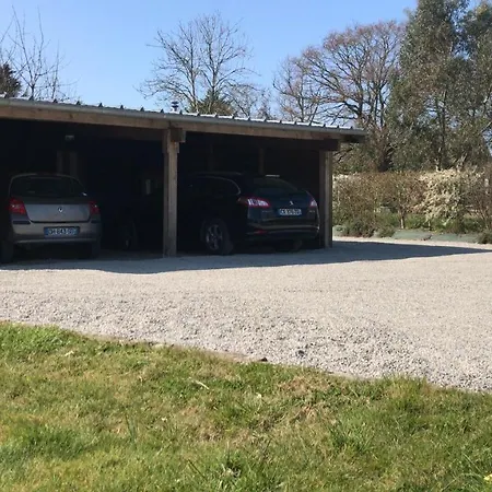 Villa De La Motte *